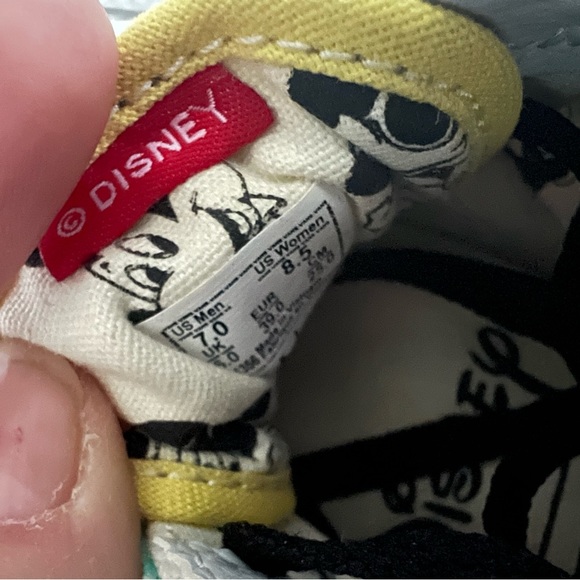Women's old skool x Disney - Picture 2 of 7